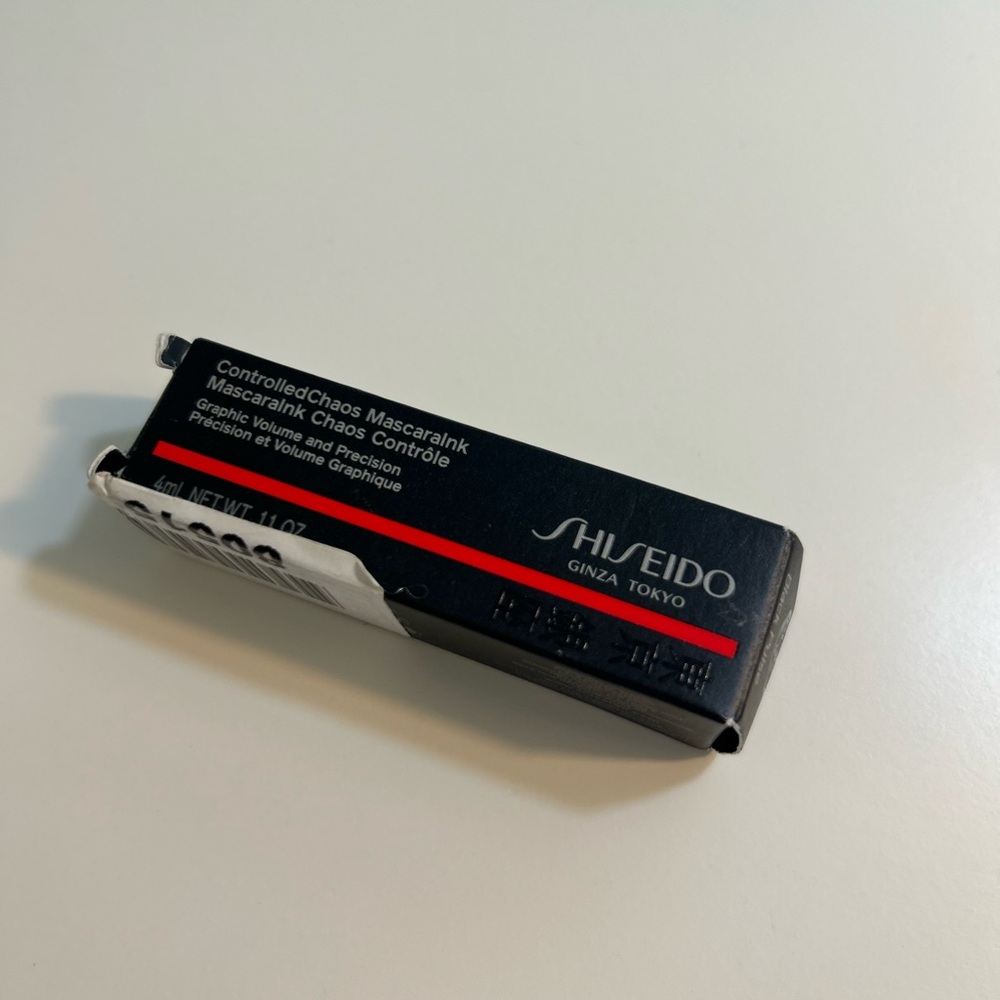 Shiseido Chaos Control Mascara in Black and Red
